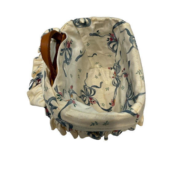 1992 Longaberger Ambrosia Basket w/Liner 5.5"L x 4"W x 4"H - Picture 2 of 4